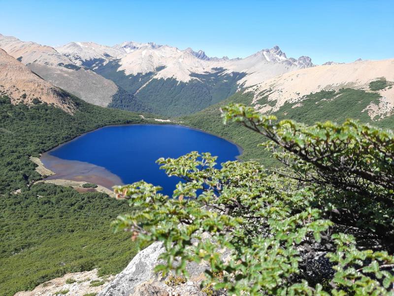Traves&iacute;a de las Cinco Lagunas: un recorrido por las monta&ntilde;as de Bariloche
