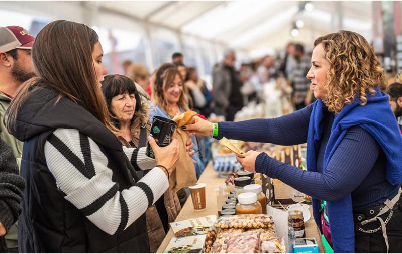 Feria BALC 2024. &iexcl;Ven&iacute; a recorrer la mejor gastronom&iacute;a de la Patagonia en el Centro C&iacute;vico!