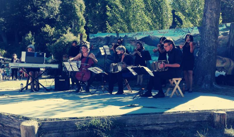 La Parabadum Orquesta T&iacute;pica en vivo