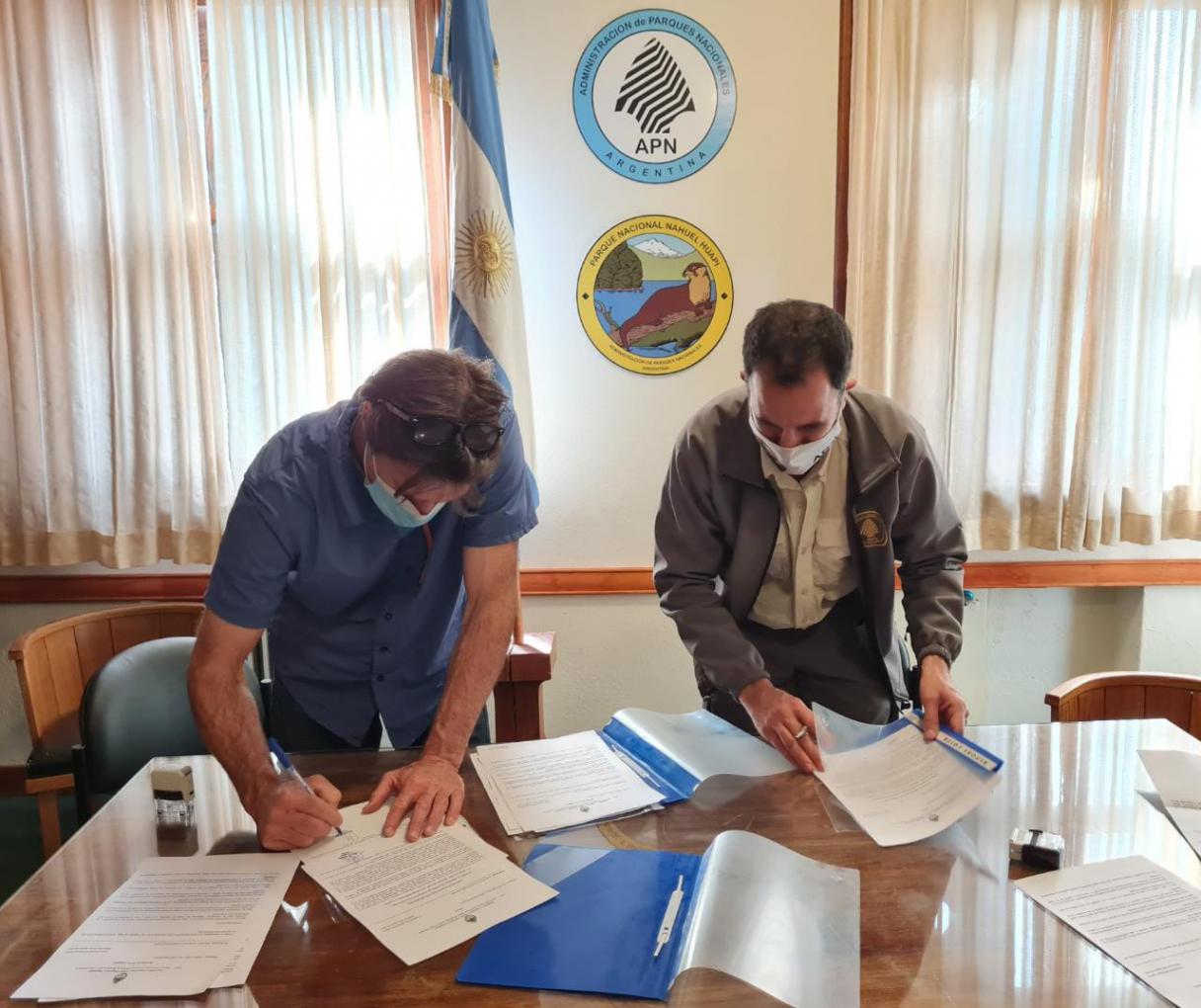 Parques Nacionales y la Asociaci&oacute;n de Argentina de Gu&iacute;as de Monta&ntilde;a implementan acciones en conjunto mediante un convenio de cooperaci&oacute;n