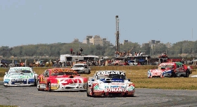 Vibr&oacute; el Turismo Carretera en la inauguraci&oacute;n de su 68 Campeonato Argentino