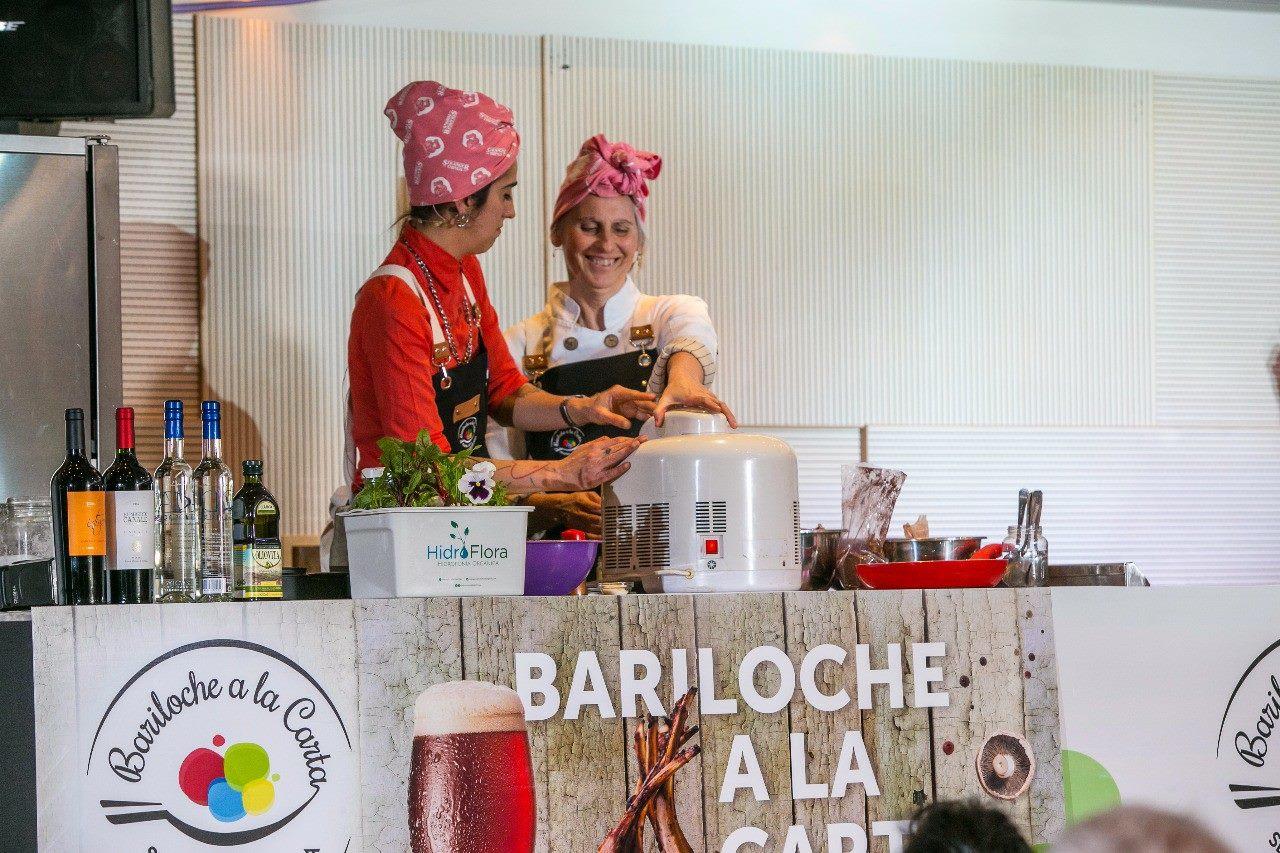 M&Aacute;S DE 70 PRODUCTORES MUESTRAN LO MEJOR EN LA FERIA GASTRONOMICA DE &#147;BARILOCHE A LA CARTA&#148;