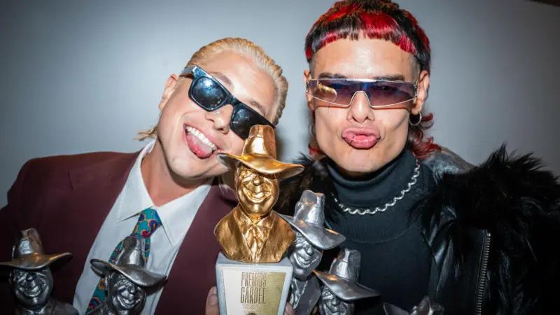 El dúo argentino se expande por Estados Unidos, América Latina y Europa, y cautiva tanto al público como a la crítica - BBC