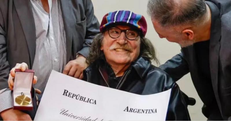 Desde hoy me llamaré Dr.Charly García - recibió el título de Doctor Honoris Causa en la UBA