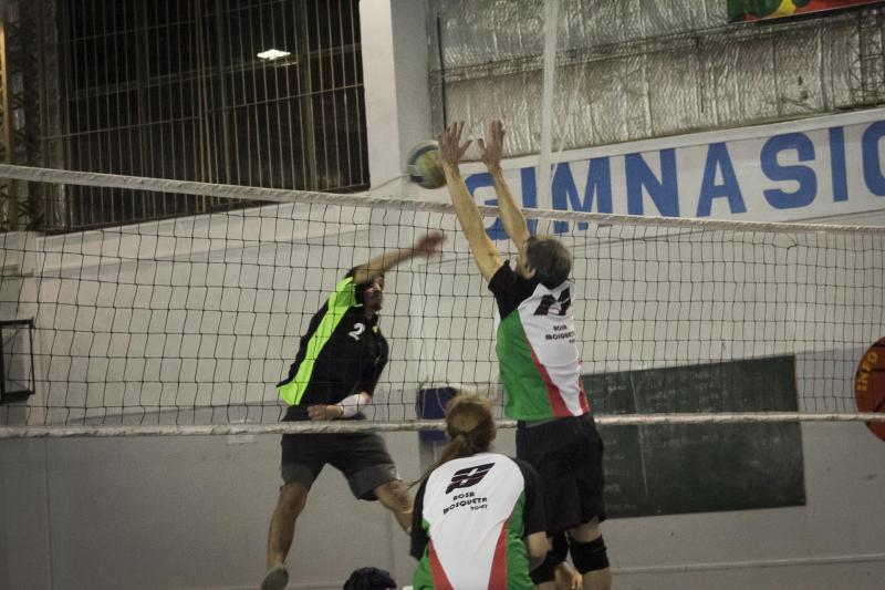 Empieza el torneo municipal mixto 'Aniversario 25 a&ntilde;os del Gimnasio Padre Videla'