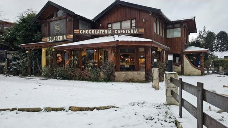 Alfajores Artesanales y Chocolates en Bariloche: DolceRama, la parada dulce en la zona de los kilómetros