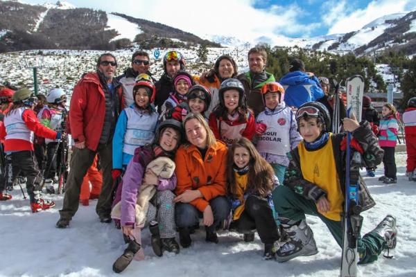 1500 chicos de escuelas p&uacute;blicas comenzaron a disfrutar del Cerro Catedral