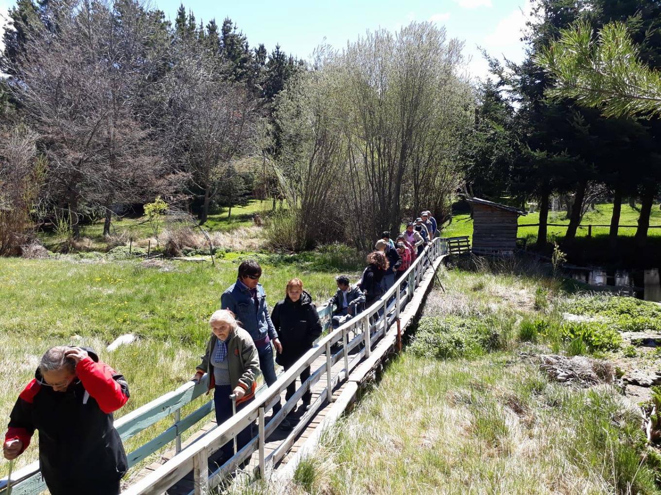 Adultos mayores disfrutaron de un d&iacute;a de recreaci&oacute;n y esparcimiento