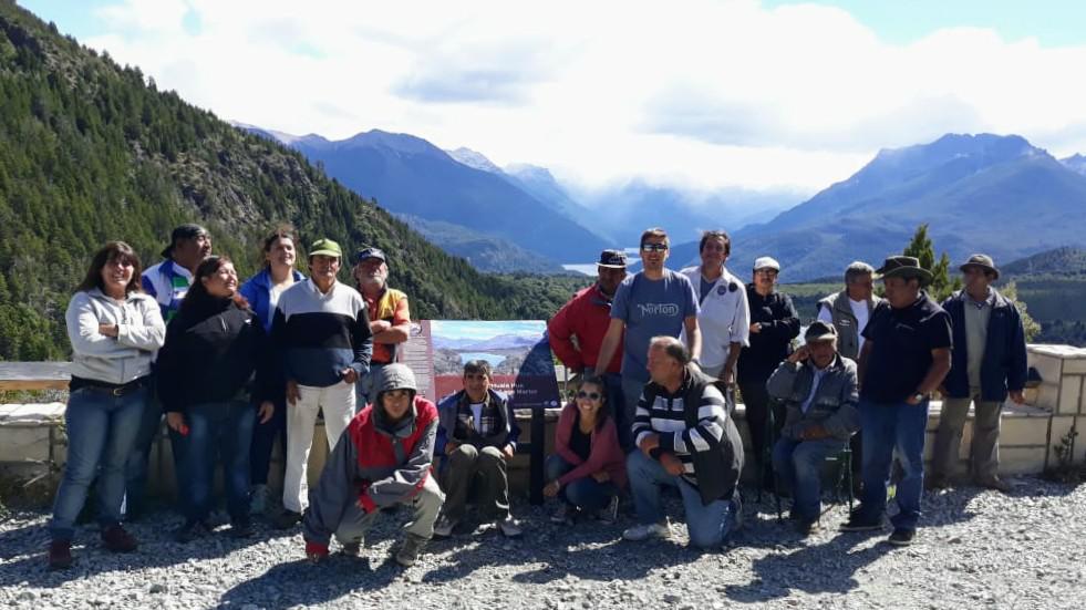 Los muchachos del Hogar Ema&uacute;s visitaron el lago Steffen