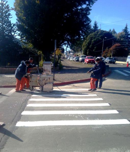 Avanza el pintado de sendas peatonales en zona c&eacute;ntrica