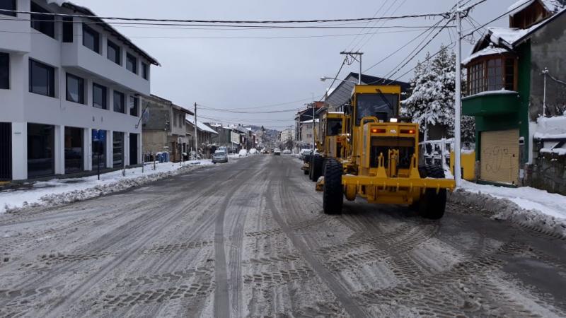 Precauci&oacute;n por maquinaria vial en el centro