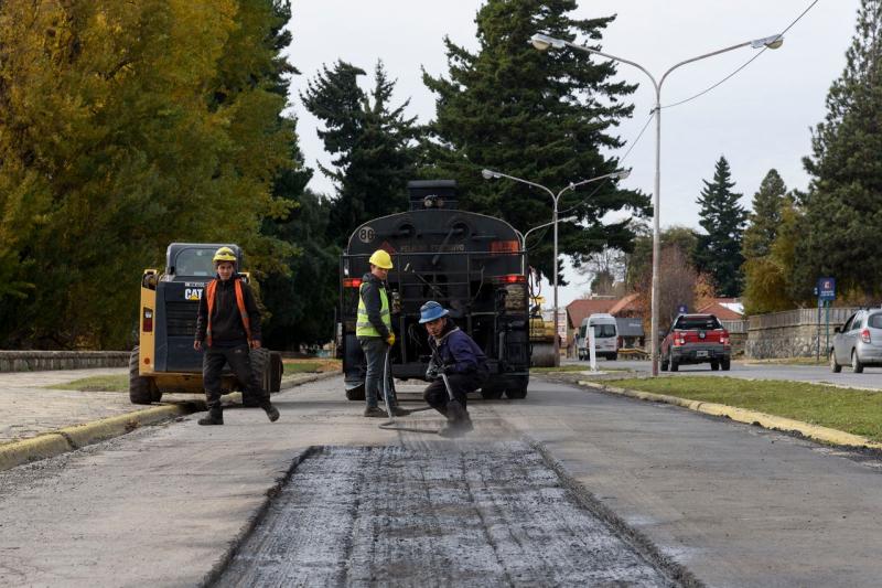 Bacheo en 12 de Octubre y en Elflein: ser&aacute; la pr&oacute;xima semana