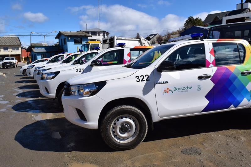 El municipio present&oacute; su nueva flota de camionetas todoterreno 