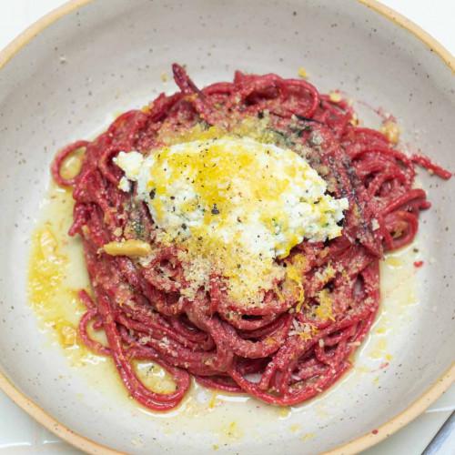 PASTA DE REMOLACHA Y RICOTTA