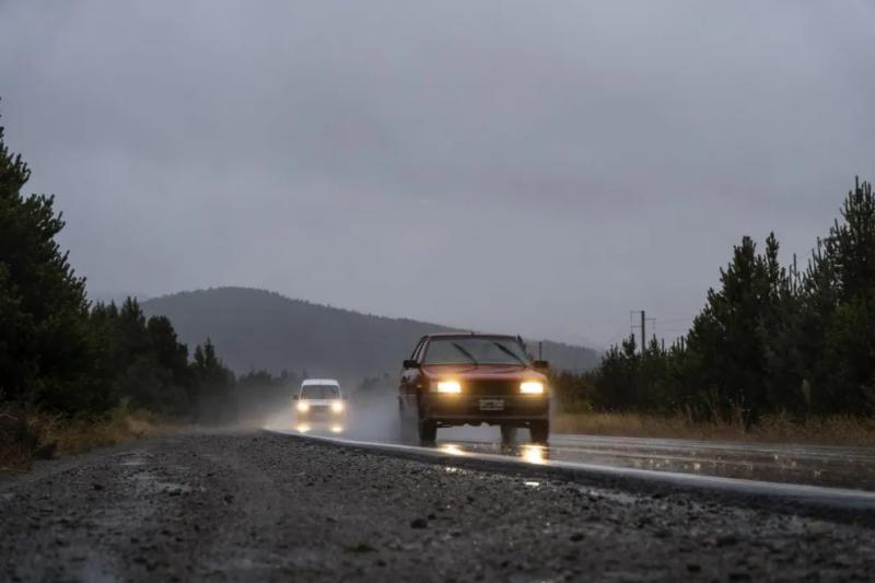 Precaución en rutas de la cordillera rionegrina por lluvias, neblina y calzada húmeda
