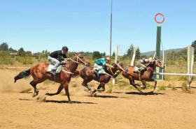 Efra&iacute;n y ni&ntilde;a de Oro se quedaron con los cl&aacute;sicos