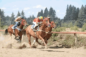 El domingo intensa actividad en el hip&oacute;dromo