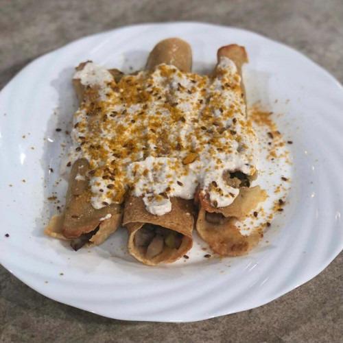 CANELONES DE HONGOS CON CREMA DE AJO Y ALMENDRAS