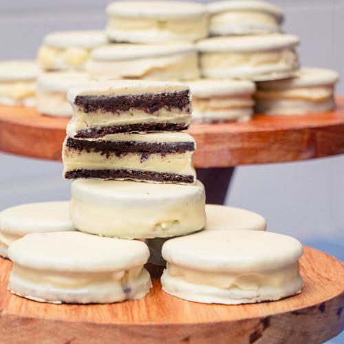 ALFAJOR DE CHOCOLATE BLANCO Y NEGRO