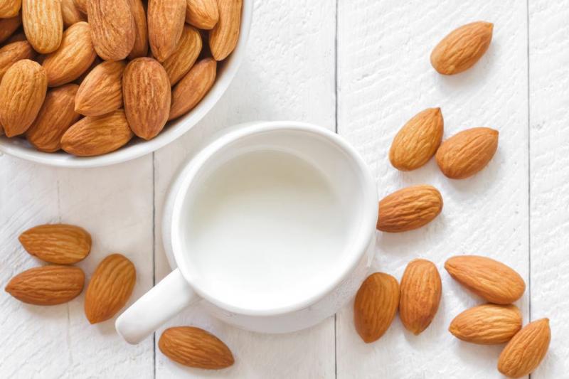 LECHE DE ALMENDRAS: Propiedades, Beneficios y Recetas