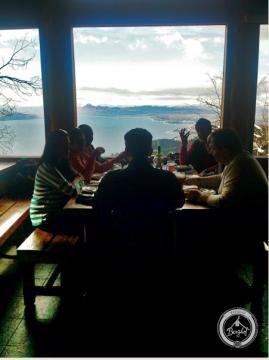 Refugio Berghof almuerzos meriendas te cerveza artesanal Bariloche