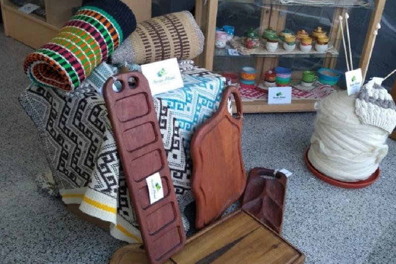 Con productos rionegrinos, el Mercado Artesanal dice presente en Las Grutas