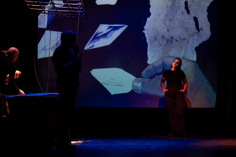 Funciones para escuelas y salas llenas en el segundo día del Nevadas Escénicas