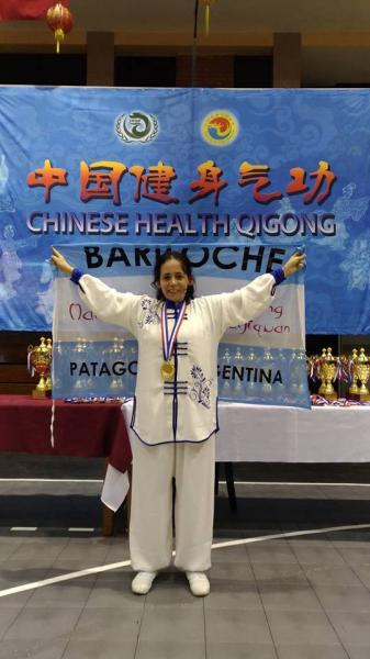 Doble medalla para una barilochense en una competencia latinoamericana sobre terapia china